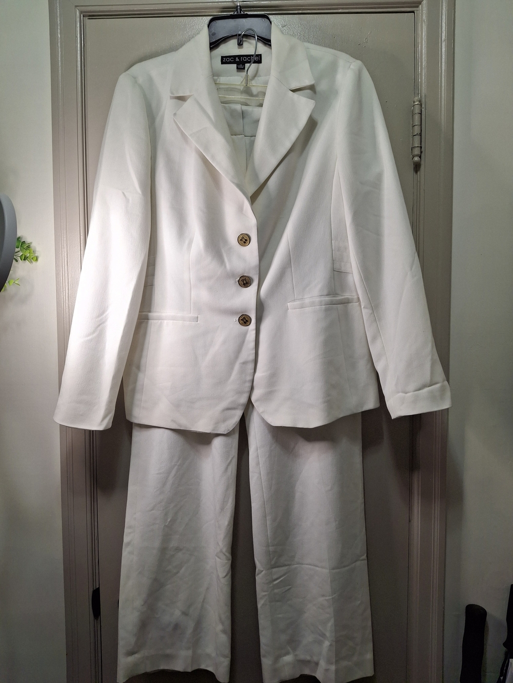 Zoe & Zac White Two-Piece Blazer and Wide-Leg Pant Set